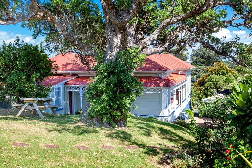 Crescent Villa - Stay Waiheke Ostend Dış mekan fotoğraf